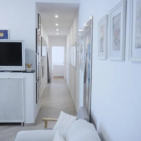 Apartment Casarudy-2 Bedrooms & Bathrooms Station
