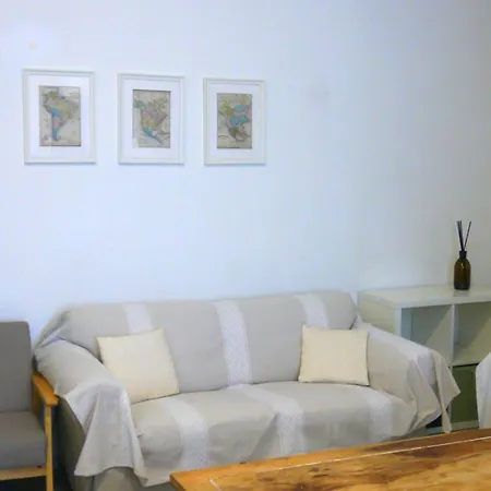 Casarudy-2 Bedrooms & Bathrooms Station Apartment